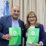 Educación entregó un colectivo destinado a estudiantes de San Luis del Palmar