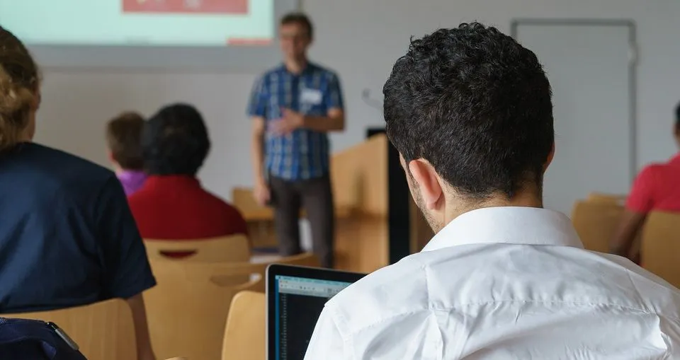 Comenzó la inscripción para cursos virtuales de formación docente en el nivel inicial