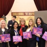 Educación entregó tablets a directivos de escuelas capitalinas