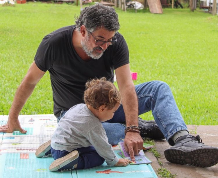 Desde Educación destaca el rol clave de las familias en la alfabetización temprana