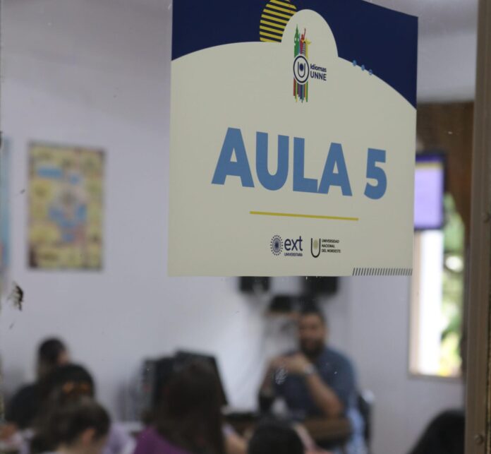 Idiomas UNNE: 50% de descuento en cursos para graduados de la universidad