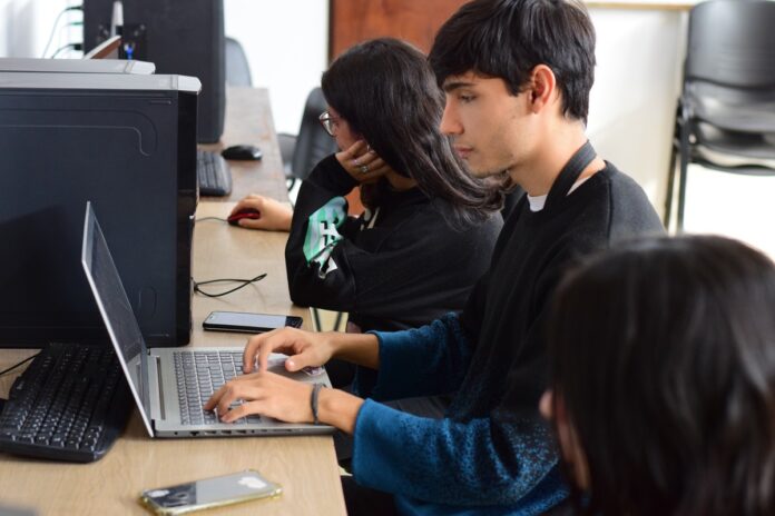 FaCENA-UNNE será sede del desafío tecnológico “Hackaton 2026: Ecosistemas Digitales 4.0”