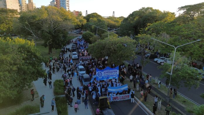 Se realizó la marcha federal universitaria en las ciudades de Corrientes y Resistencia