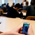 Chaco aprobó una ley que restringe el uso de celulares en escuelas públicas y privadas