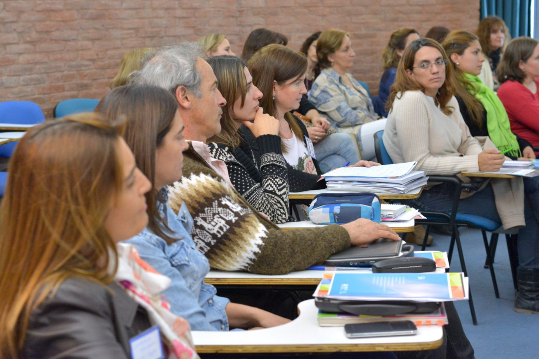 La UNCUYO lanza una innovadora formación docente en tutorías para fortalecer el acompañamiento estudiantil