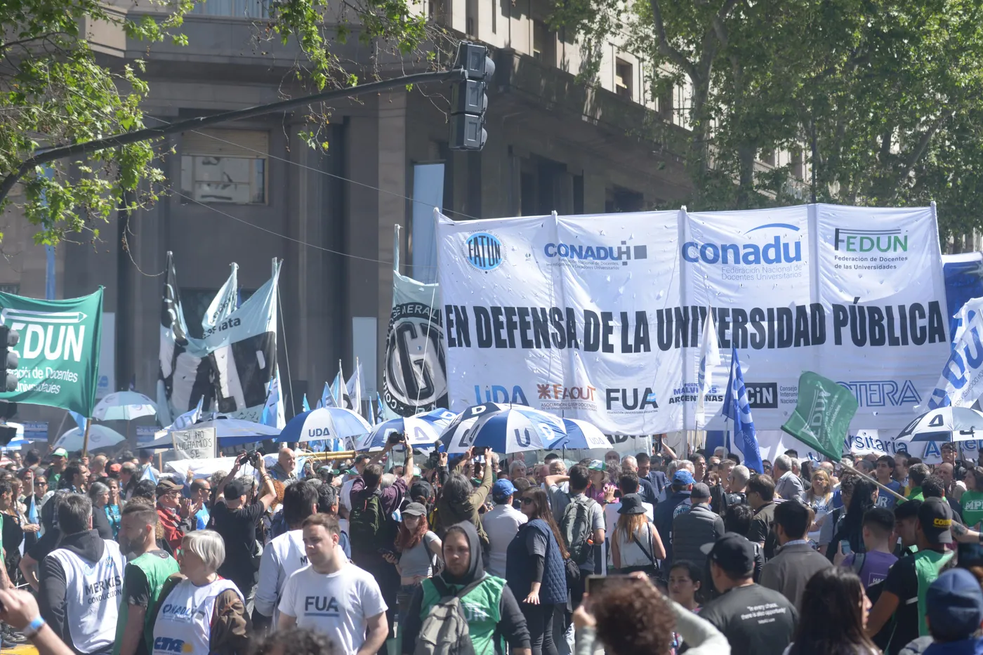 Las universidades podrían volver a los paros si el Gobierno no actualiza los salarios docentes