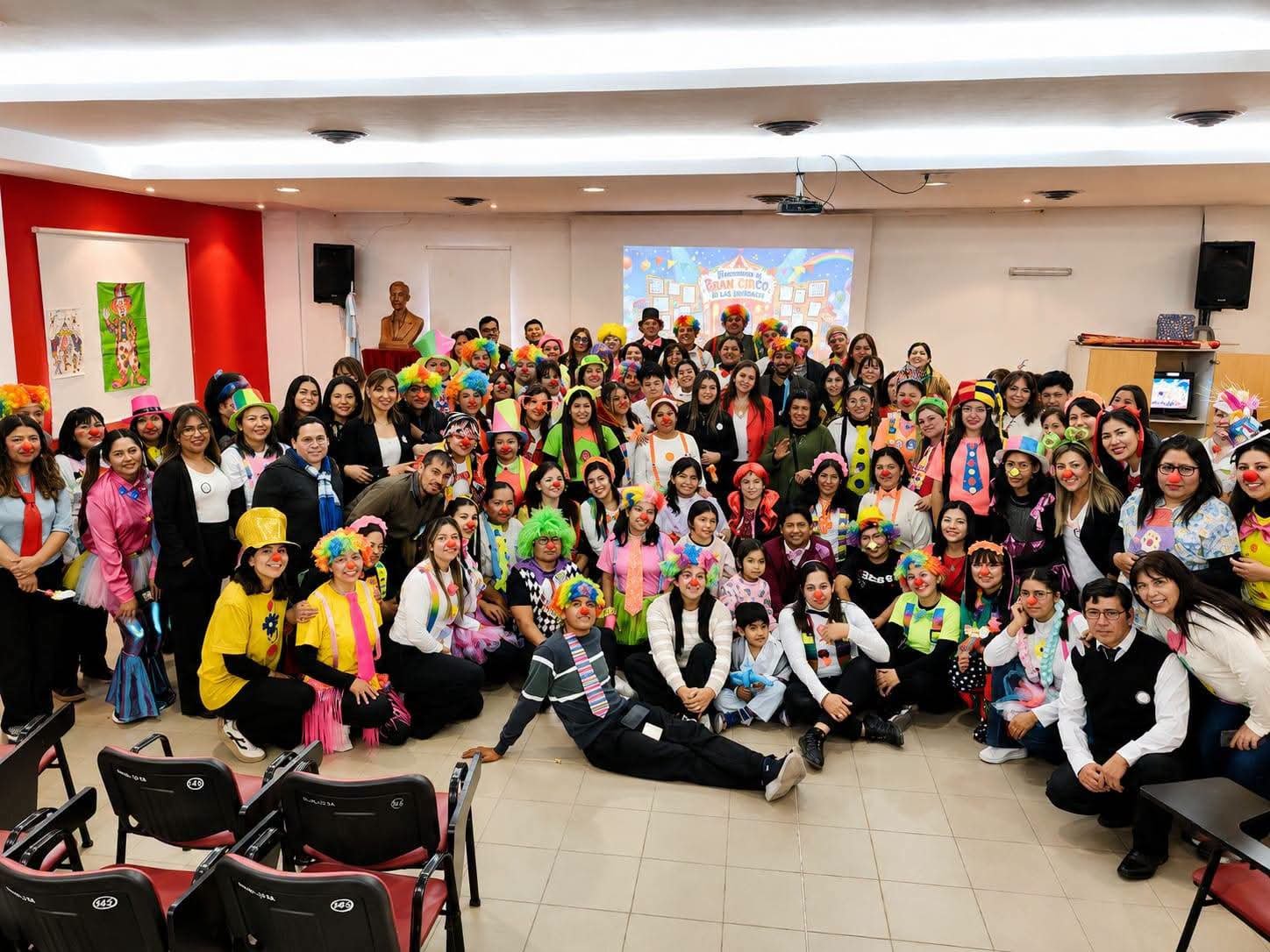 El Gran Circo de las Infancias llenó de color el Materno Infantil