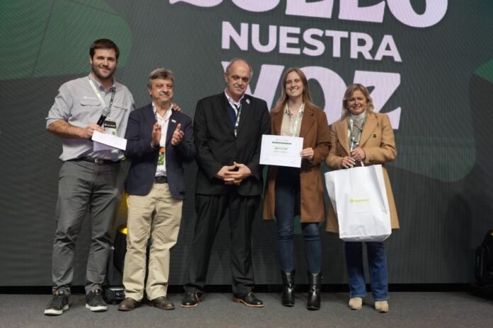 Investigación de Ciencias Agrarias recibió el Primer Premio en el Congreso Aapresid 2026